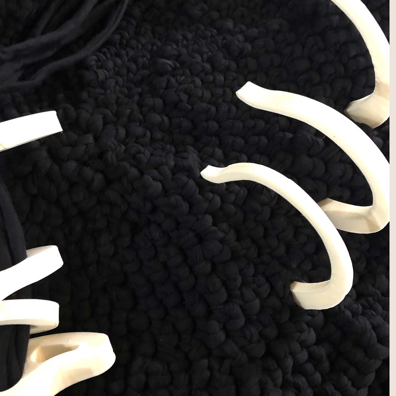 #ericagrayartist #tamworthtextiletriennial #tamworthtextiletriennial2015 #sculptureartist #sculpture #3dartist #sculpturedart #sculptural #contemporary #sculpturedesign #contemporaryartist